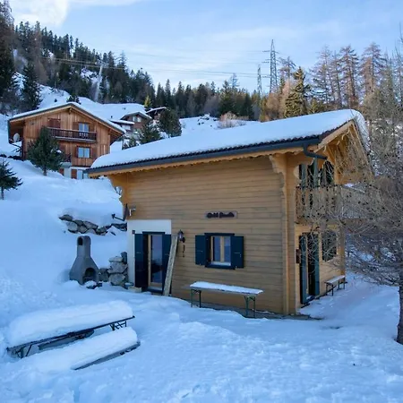 Relaxing Sauna Chalet For 6 Persons Ski In Ski Out Chalet *