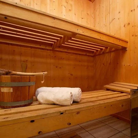 Relaxing Sauna Chalet For 6 Persons Ski In Ski Out