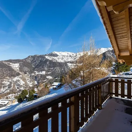 Relaxing Sauna Chalet For 6 Persons Ski In Ski Out בקתה לה צומאז